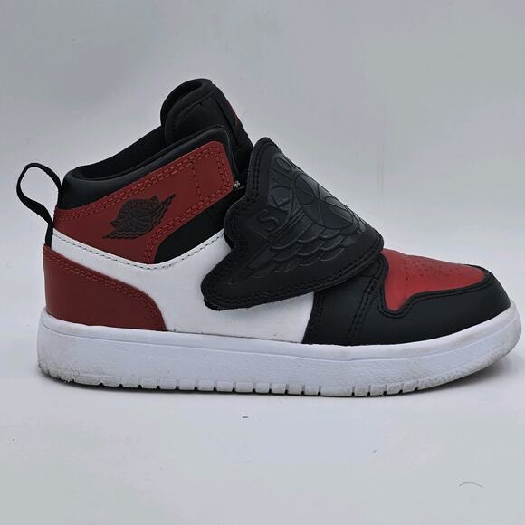 Nike Boys Sky Jordan 1 BQ7197-016 Size 12c Red Basketball Shoes Sneakers - Picture 11 of 12